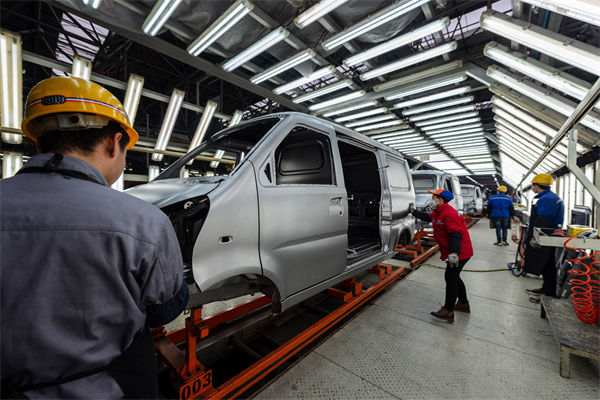 同行都在靠精益生產(chǎn)盈利，您的企業(yè)為何還在原地踏步？