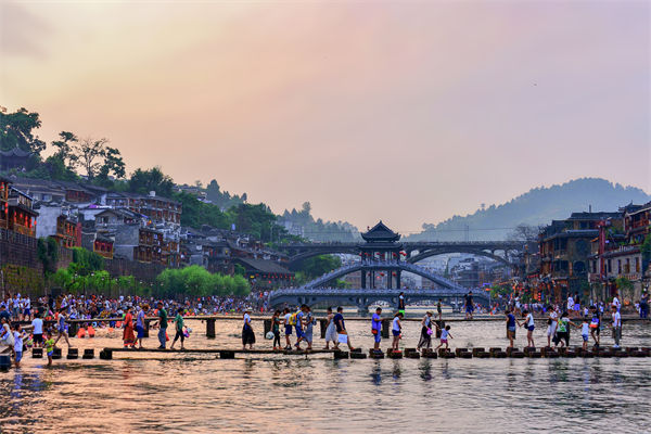 出行熱、消費(fèi)旺、體驗(yàn)新，品牌營(yíng)銷如何在假期發(fā)力？