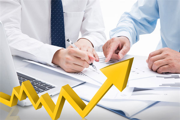 員工培訓(xùn)無(wú)效、成長(zhǎng)慢，人力資源管理怎樣定制高效方案？