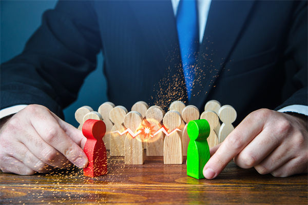 新老業(yè)務(wù)沖突不斷，企業(yè)戰(zhàn)略管理如何平衡布局？