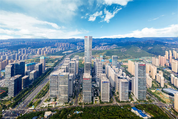 企業(yè)管理難題頻出，濟南管理咨詢?nèi)绾尉珳势凭帜鎰菰鲩L？