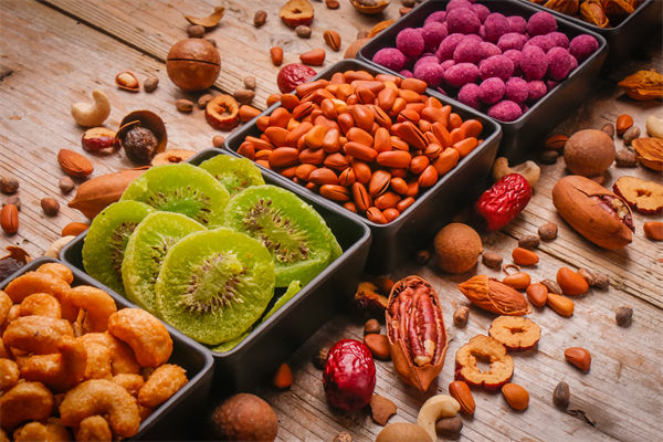 品牌營銷分析：第一批開零食店的人，賺夠千萬離場了