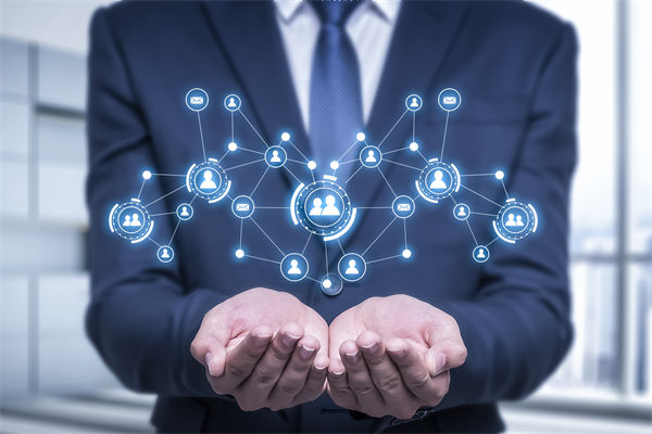 跨區(qū)域擴張時，集團管控如何防止管理效能稀釋？