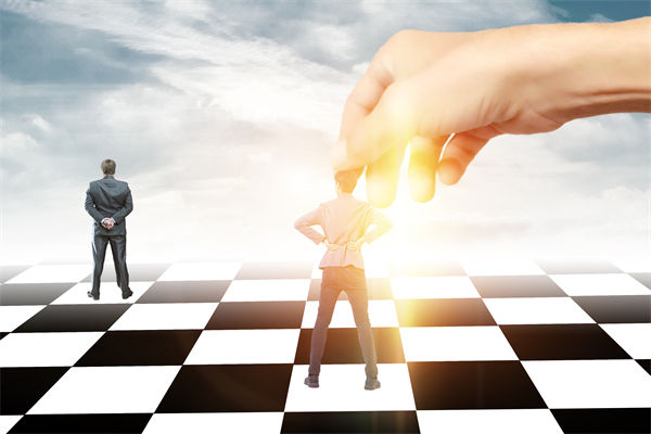 把頂層設(shè)計和問計于民統(tǒng)一起來，對企業(yè)戰(zhàn)略的啟示