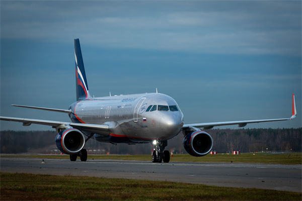 數(shù)十架中資公司飛機(jī)被扣俄羅斯，戰(zhàn)略咨詢怎么看？