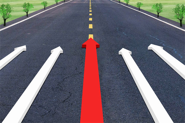 市場競爭白熱化，企業(yè)戰(zhàn)略管理如何構(gòu)建差異化優(yōu)勢？